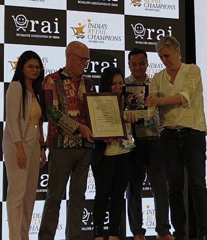 YRM1's tweet photo. We are happy. Thanks RAI. https://t.co/HEL1fQFUeN