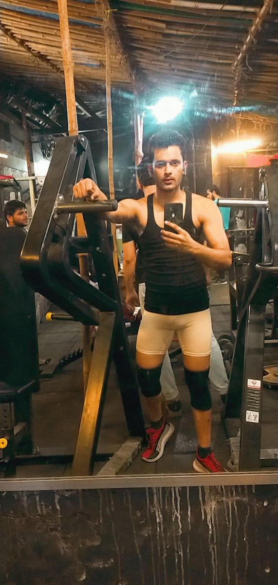 fizaa69's tweet photo. Workout #gymlife https://t.co/6OqJcVIbhh