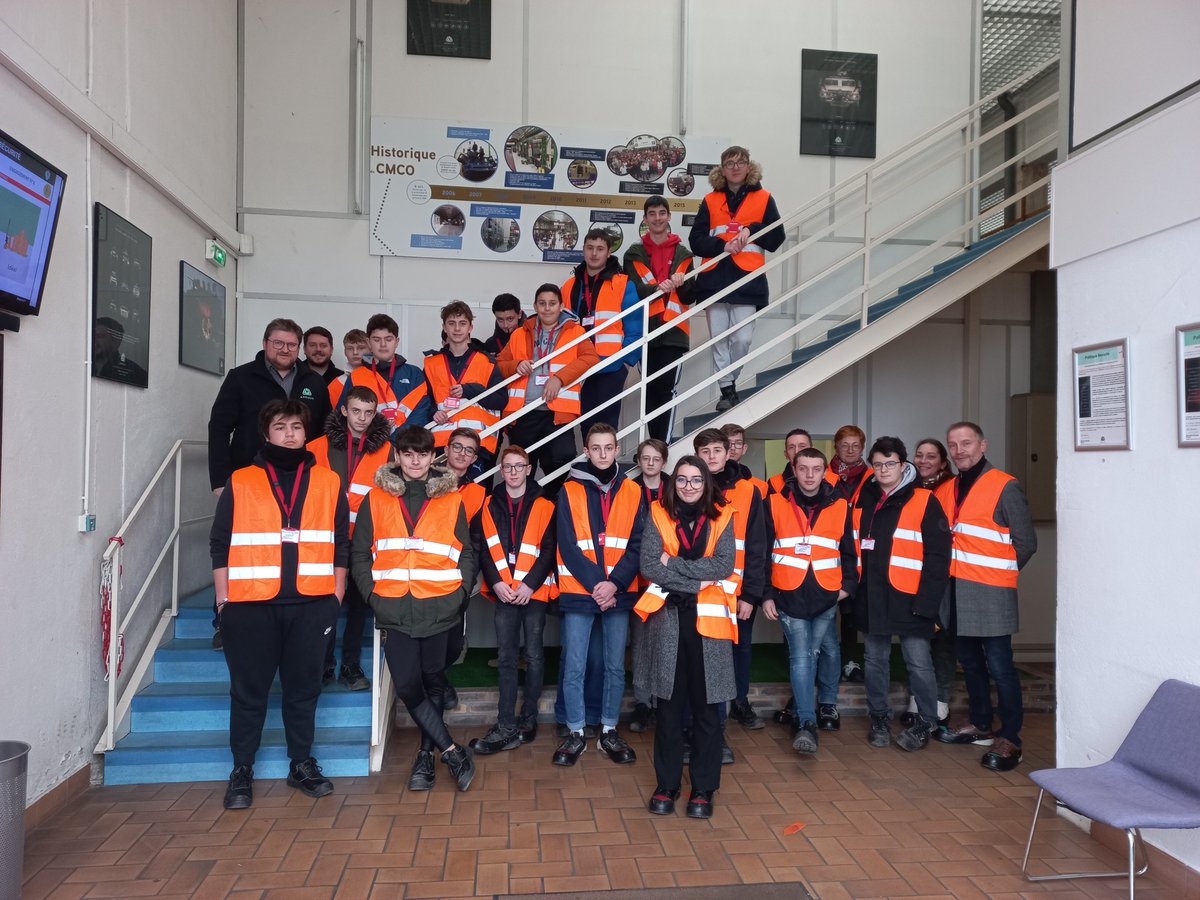 Plusieurs cordes à l'Arquus
Les élèves de la classe de 3ème Prépa-métiers du Lycée Professionnel Pierre Bérégovoy de Fourchambault ont pu bénéficier, le 23 Janvier 2023, d’une visite de l’entreprise ARQUUS à Garchizy.
ac-dijon.fr/plusieurs-cord…