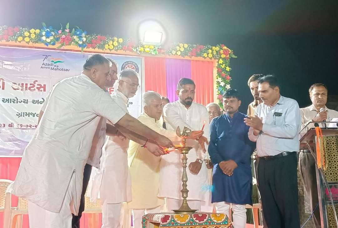 mahendralohbjp's tweet photo. દાંતીવાડા તાલુકાના ભાંડોત્રા ગામે એલ. ડી.આર્ટ્સ કોલેજ અમદાવાદ એન. એસ એસ યુનિટ દ્વારા આયોજિત ગ્રામજન જાગૃતિ શિબિરનું ઉદ્ઘાટન પ્રંસગે બનાસકાંઠા જિલ્લા ભાજપ પ્રમુખ @kpvaghelabjp જી તેમજ બનાસબેંક ચેરમેન સવશીભાઈ ચૌધરી સાથે ઉપસ્થિત રહેવાનું થયું https://t.co/Ty1tozSZgj