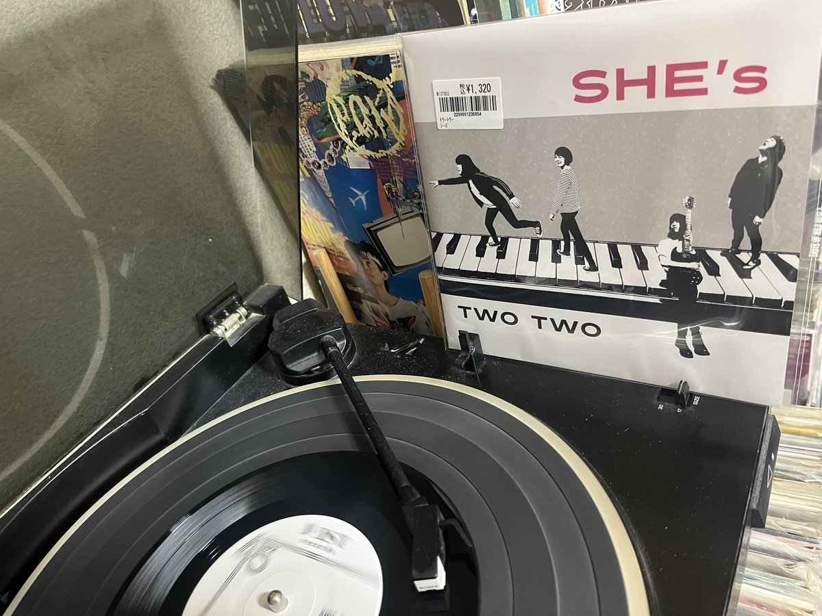 drmneon's tweet photo. γγ°γπ₯
γγ‘γγγ£γγγ
#SHEs
#SHEsBAND https://t.co/k2IOJbSeuO