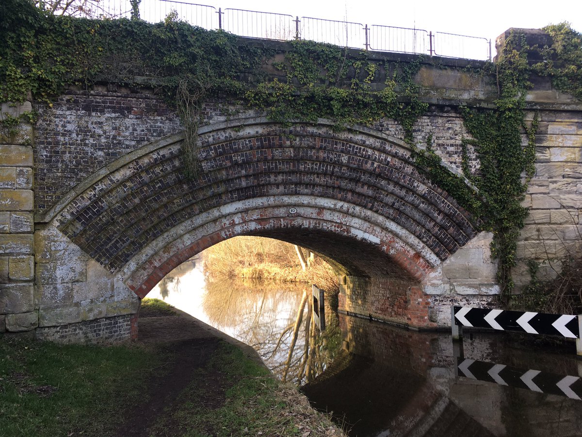 womenwritersnet's tweet image. How is your writing week going? Flying? Slumped? I’ve been motivated by all of you good writing folk and had two mini writing moments this week! I’m calling that #winning! #amwriting #womenwriters