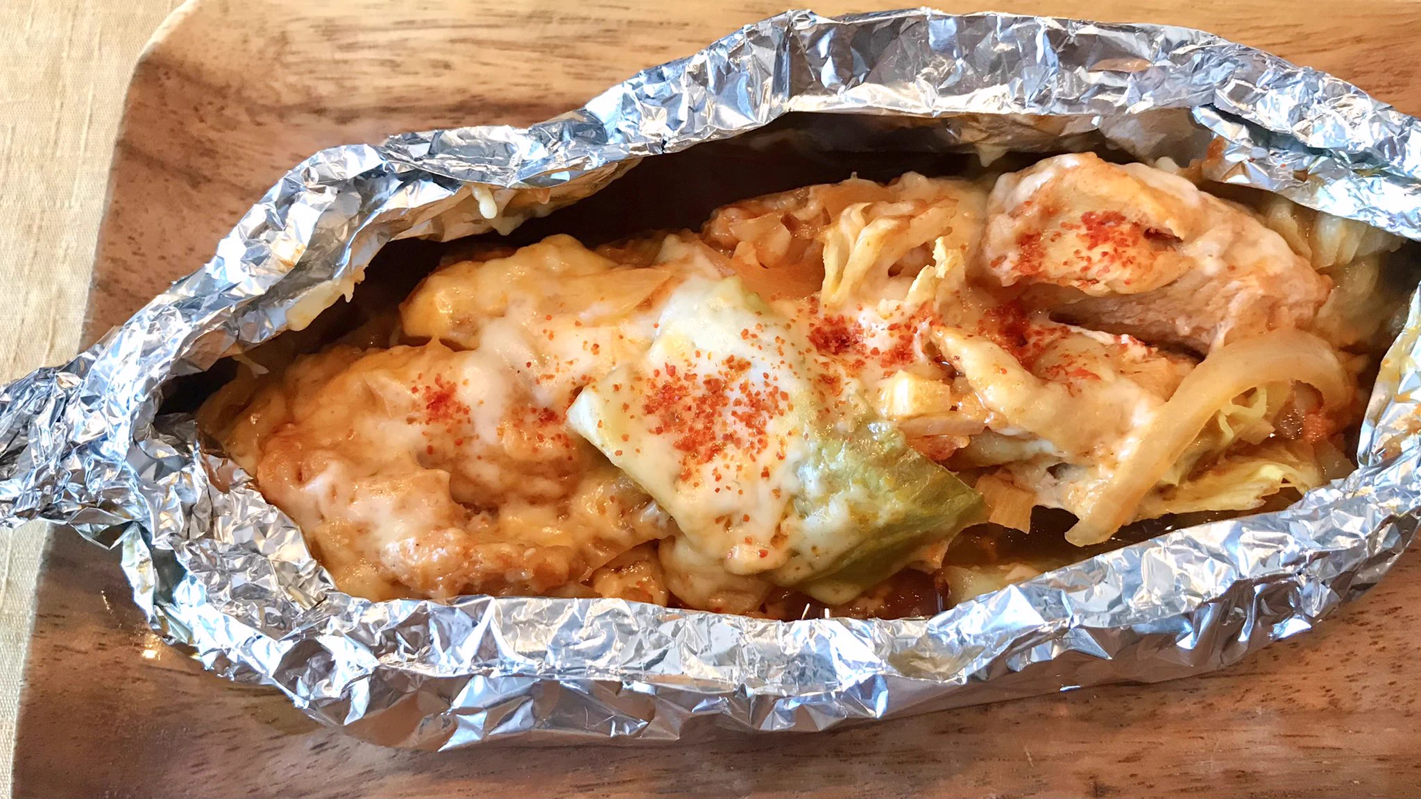 簡単においしく、片付けもラクチンに！『包み焼きチーズタッカルビ』