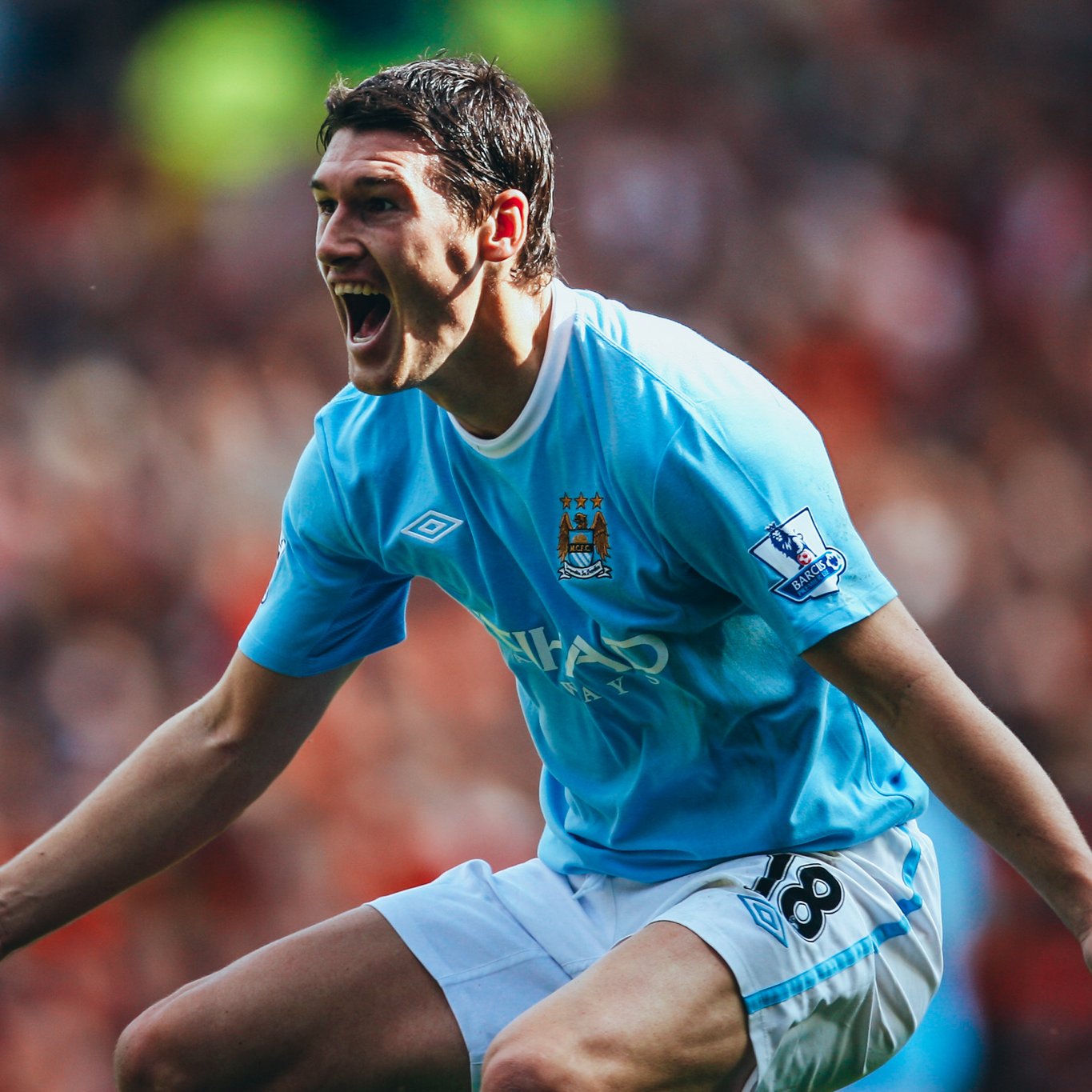 ManCity: Happy Birthday to Gareth Barry! 