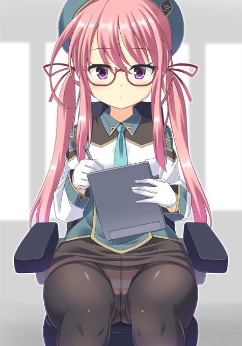 [夕月カナリのラボにて]
カナリ「教官、聞いてる?」
タツト「……ピンクの縞々」
カナリ「!?……きゃあっ!!///」
タツト「すまん、良い景色だったから」
カナリ「……景色感覚で生徒のパンツ見ないでよ」 