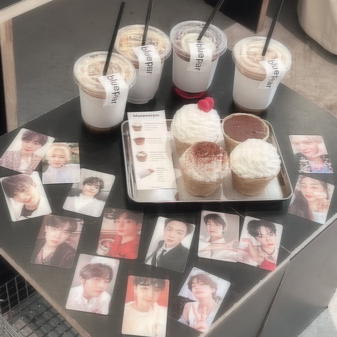 d__7thv's tweet photo. 久々オタ活めっちゃ楽しい〜🥺💞 https://t.co/sCKy5Zbdq0