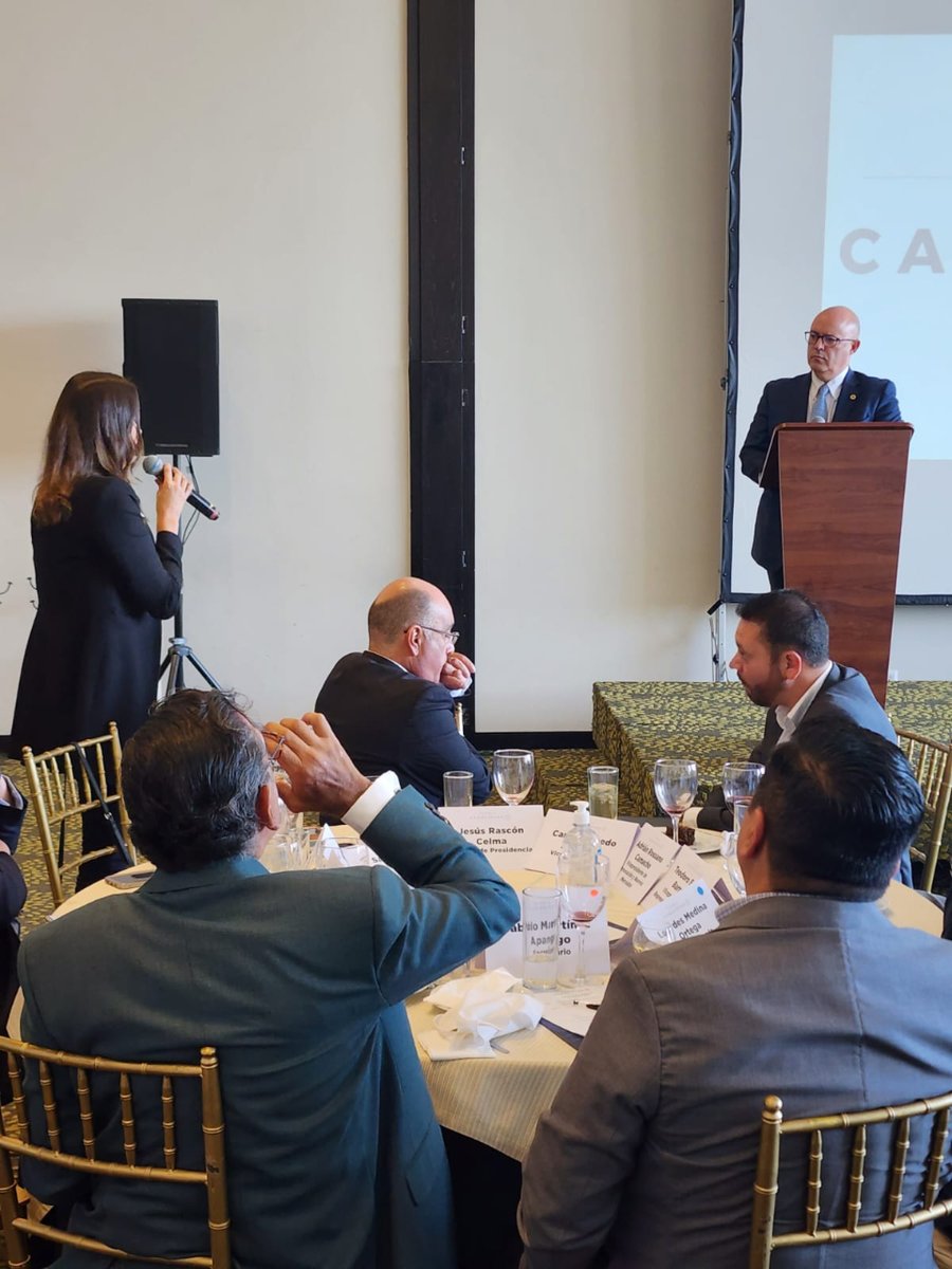 Joseman_68's tweet image. En reunión con la Delegación CANACINTRA Puebla, presenté mi propuesta de trabajo que ofrecemos a los industriales para seguir impulsando el desarrollo de las empresas. 
#Canacintra #Mexico 
#SanchezCarranco 
#porunmexicoindustrial