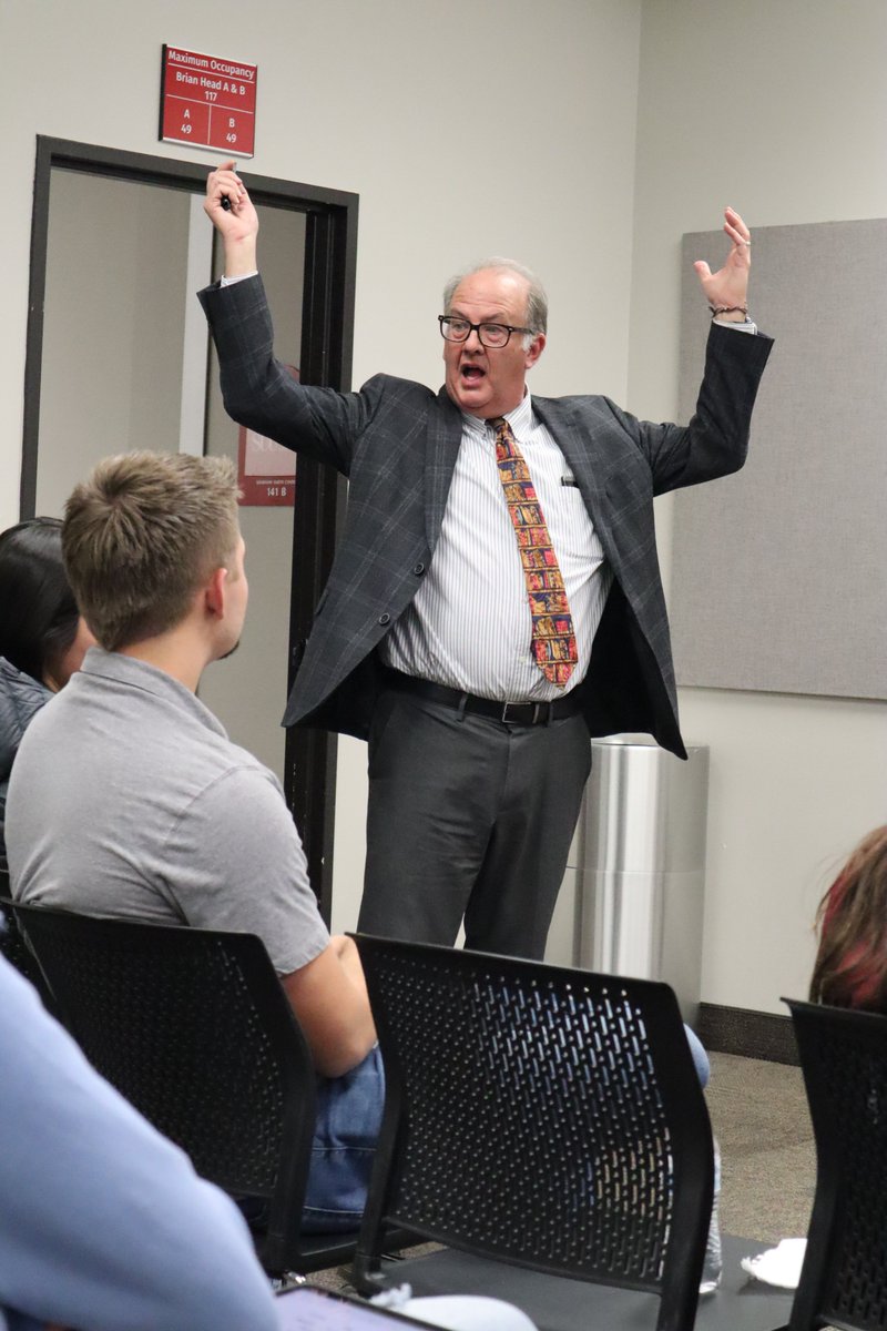 suuhonors's tweet photo. We had a great learning experience at our "Bridging the Gap" RAD seminar! Thank you to John Taylor and Matt Nickerson for teaching us about philosophy and modern science! Thank you to all who attended!

For more photos, visit the SUU Honors Program Facebook page. :) https://t.co/G2WFhCywNh