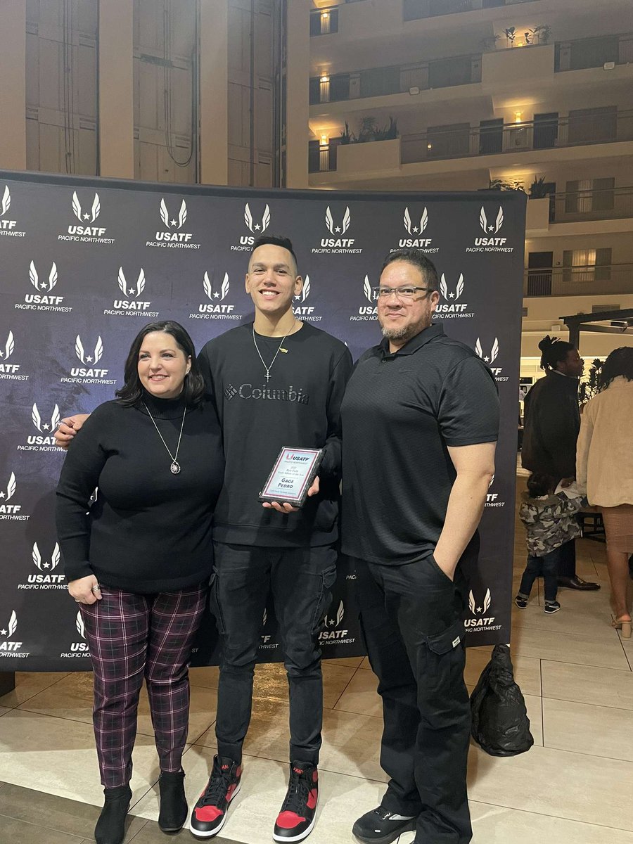 gagepedro99's tweet photo. Hard work pays off.  I am honored to be the 2022 USATF male field athlete of the year.  Could not have done it without God, my lord and savior Jesus Christ, my Coach's Chris and Cami, my family, and Jeremiah Nubbe. (Insta: @jeremiah_nubbe) https://t.co/Jsk2GXW4Ed