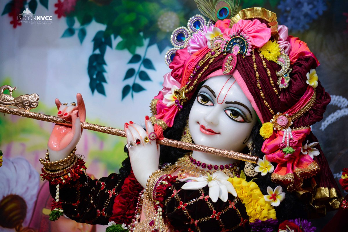 ISKCONPune's tweet photo. Today's 23/02/2023 Darshan
Sri Sri Radhavrindavanchandra
#ISKCONNVCC #ISKCONPune #ISKCON
#PUNE #DailyDarshan #harekrishna
#Thursday #23rdfebruary #23rdfebruary2023
#nvcc #radhavrindavanchandra
#iskcondesiretree #harekrsnatv #art
#harekrsnatelevision #radhakrishna
#today #love https://t.co/XOycRaG9Iy