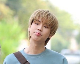 AmyAqua8's tweet photo. Not to be dramatic but I'll be Champ's protection squad no matter what even if he's in handcuffs cause look at him 🥹🤏 
#TheBoxQ1
#prem_space https://t.co/FTBWqrqCFX