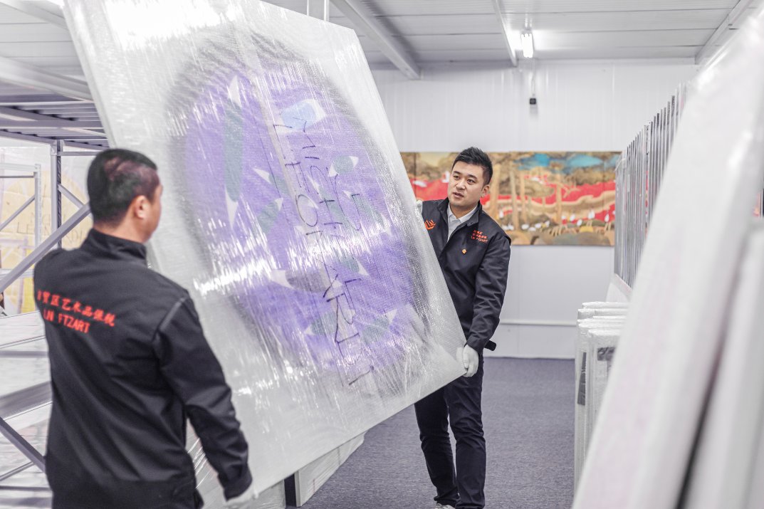 lnftzart's tweet photo. Photos from LNFTZART warehouse.
The safety and security of the artworks is our priority.
#art #Artists #artistontwittter #artworks #artworkswarehouse https://t.co/xMTqz5HmA3