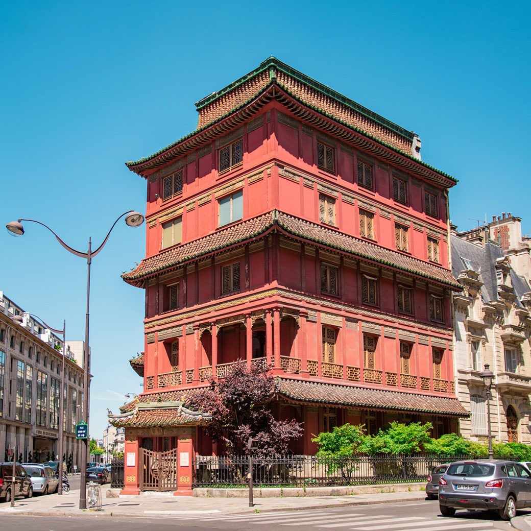 Dominiquepucini's tweet image. Maison Loo – Pagode chinoise 
48 Rue de Courcelles #Paris8ème
« Mr Loo , marchand d’art chinois installé à Paris , voulu rendre hommage à son pays natal en transformant un hôtel particulier très classique en véritable pagode chinoise . Achevée en 1926 » #pagodes