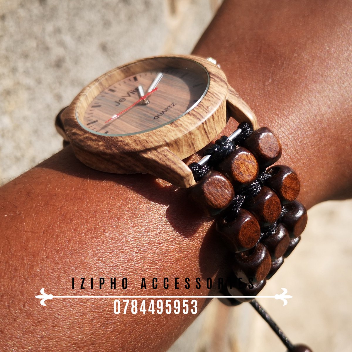 ZiphowC's tweet photo. Wooden inspired frames ❤️

#thursdayvibes #MassCountry #iziphoaccessories #buylocal https://t.co/VsYxHIrDpK