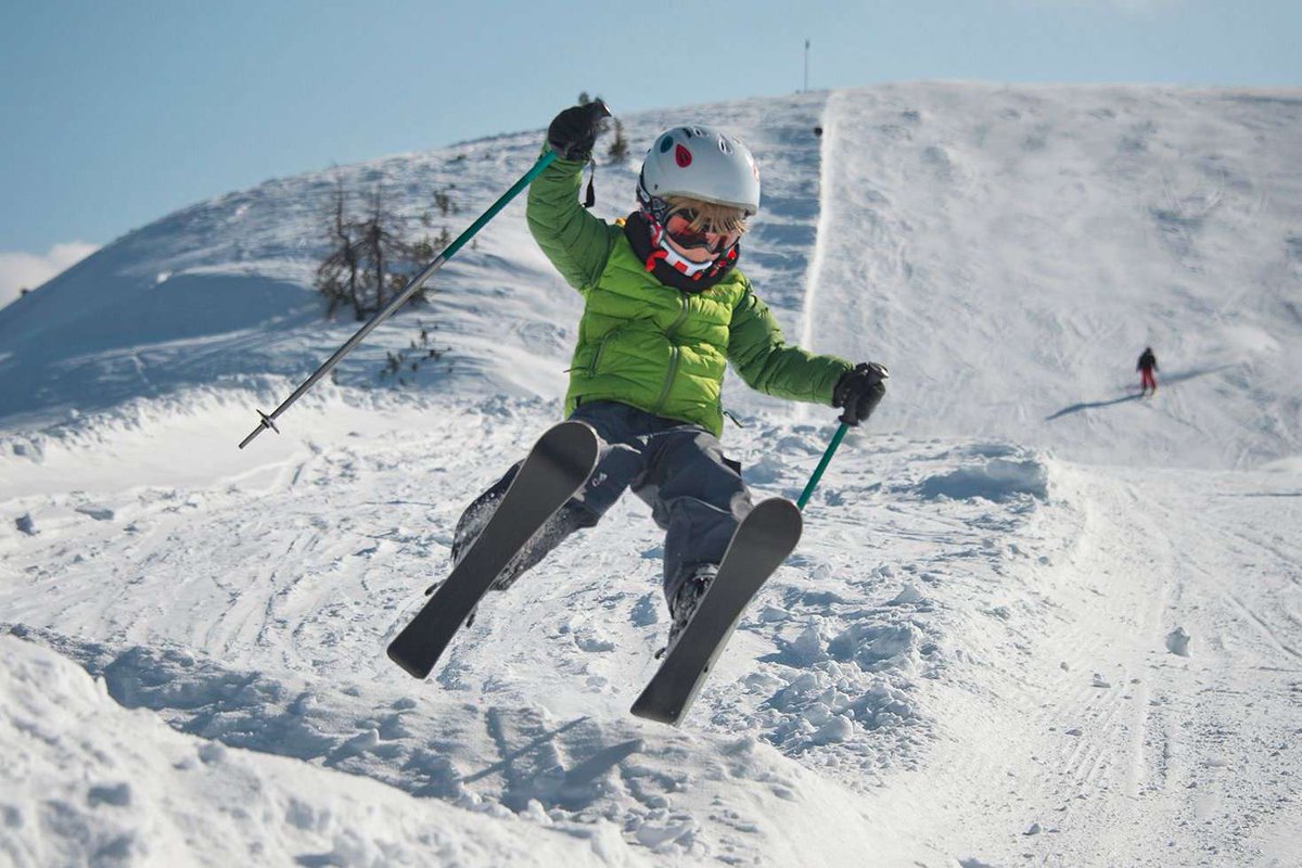 The Growing Skis Market
𝐆𝐞𝐭 𝐚 𝐟𝐫𝐞𝐞 𝐝𝐞𝐭𝐚𝐢𝐥𝐞𝐝 𝐬𝐚𝐦𝐩𝐥𝐞 𝐫𝐞𝐩𝐨𝐫𝐭 : lnkd.in/dhPmM3Ab
#skiing #skiresort #snowsports #skiingadventures #mountainsports #skiinglife #skiseason #skiingislife #skiculture #snowymountains #skitrip #skiholiday #skigear  #ra
