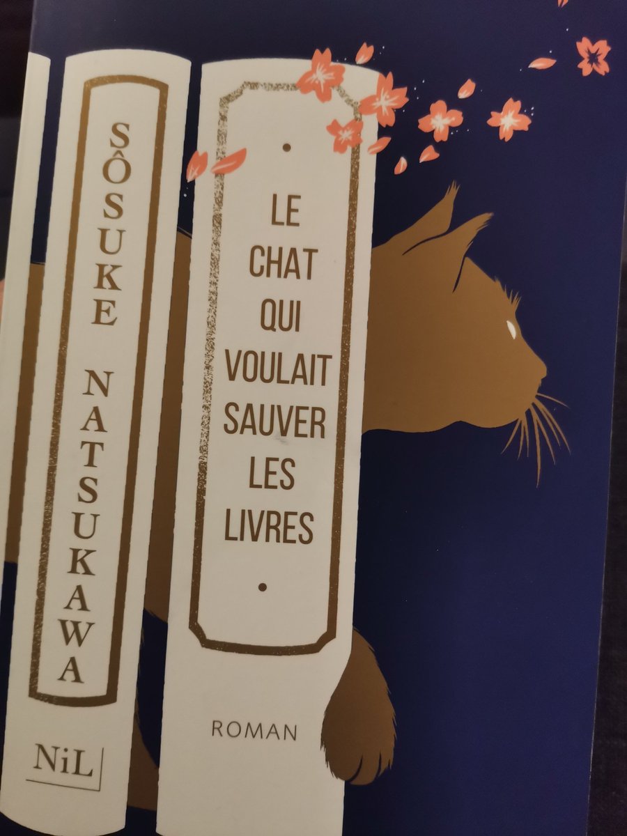 Coup de coeur pour ce roman tout doux.
Véritable ode à la lecture, les bibliophiles que nous sommes ne peuvent passer à côté de ce texte.

"Les livres ont un grand pouvoir. Mais ce pouvoir est celui des livres, pas le vôtre."

<a href="/NiLEditions/">NiL éditions</a>
