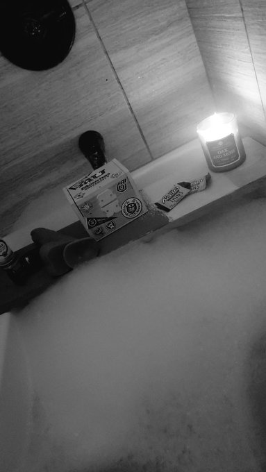 #BathTime! #AllergiesSuck https://t.co/WOb9FjvkOg<a href="/tag/bathtime"class="tags">#BathTime</a><a href="/tag/allergiessuck"class="tags">#AllergiesSuck</a>