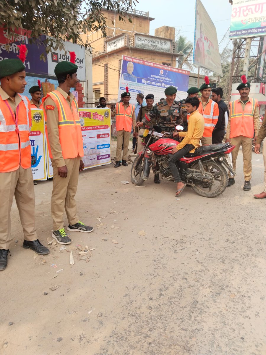 34_ncc's tweet photo. #Road safety pgme #34Bn Ncc https://t.co/jNiN0ggsRh