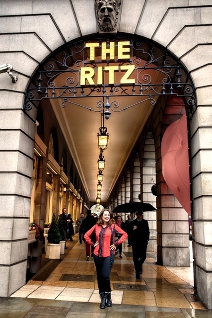mariobianchi18's tweet photo. Il #23febbraio 1850 nasceva #CesarRitz. Imprenditore svizzero fondatore di alberghi, fra i quali a Parigi e Londra. Nel 1867 era cameriere, nel 1877 direttore del Grand Hotel di Montecarlo. Detto "king of hoteliers and hotelier to kings". Dal suo nome il termine ritzy, lussuoso. https://t.co/XRTMUa9cwo