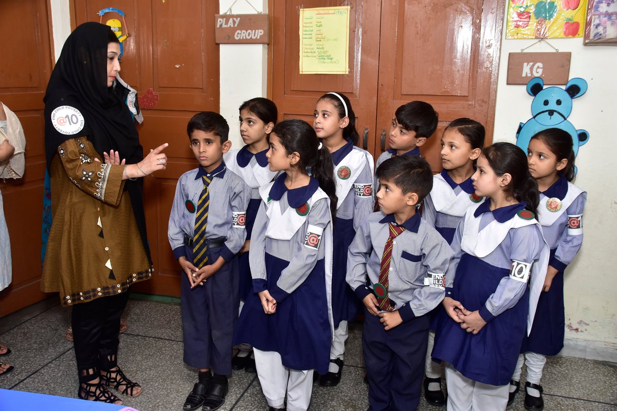 arigatou_ecp's tweet photo. #Tbt to @GnrcPakistan during a children's drawing/illustrations competition to mar #ECPAt10 event.
It's through such forums that children get to express themselves and event explore solutions to challenges facing them https://t.co/B5E21F8SQ7