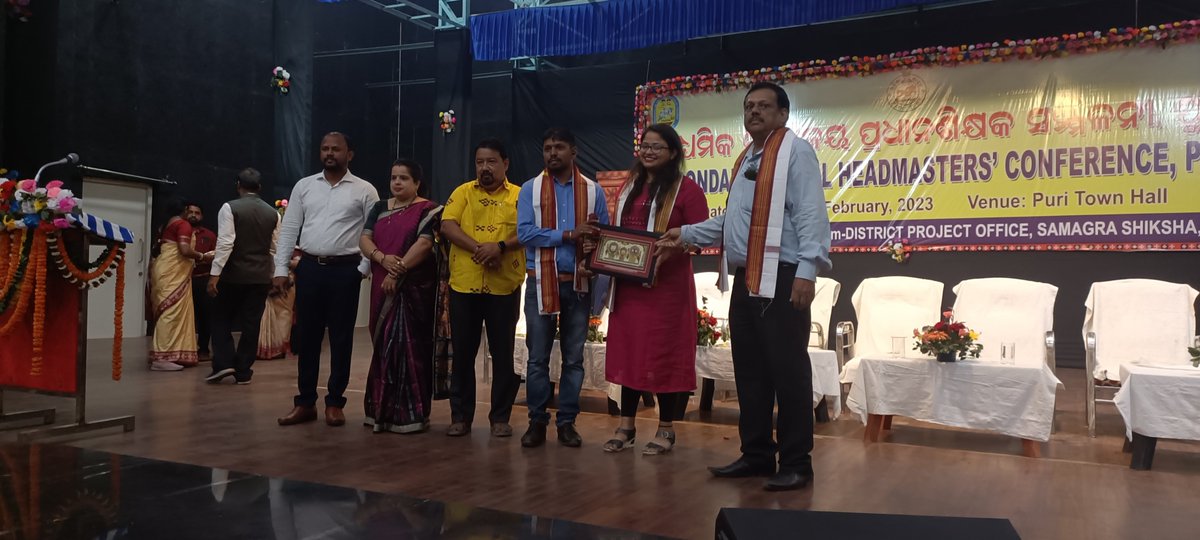 IdentityFounda1's tweet photo. A District level secondary school headmaster conference was held on 8th February,2023 in Puri
@Suryadasmohapatra
@saritajyoti
@UNICEFIndia
@osepa
#school #india #career #students #teachers #unicef #osepa #Odishasarkar #headmasters #DEO #ADEO #identity #identityfoundation https://t.co/mANxVmXIxE