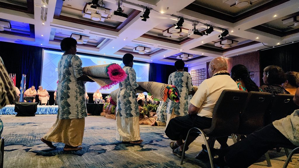 henrytpuna's tweet image. Fiji's iconic cultural customs of welcoming all visitors to the vanua is a poignant moment of reflection on the Forum journey thus far.

A time to honour our Pacific Way - Vinaka Vakalevu Viti! #reflectrenewandcelebraterregionalism #PIFSLR2023