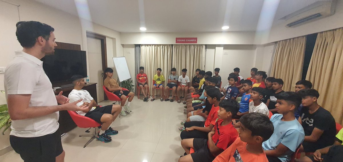 gumpe's tweet image. Pleasure to have young Nikum,1st player from our state to play for an ISL club along with Ayush chikara a RFYC graduate. A visit to our facility followed by a great interactive session with the younger ones to boost them up.wishing them a great future ahead. #rfyc