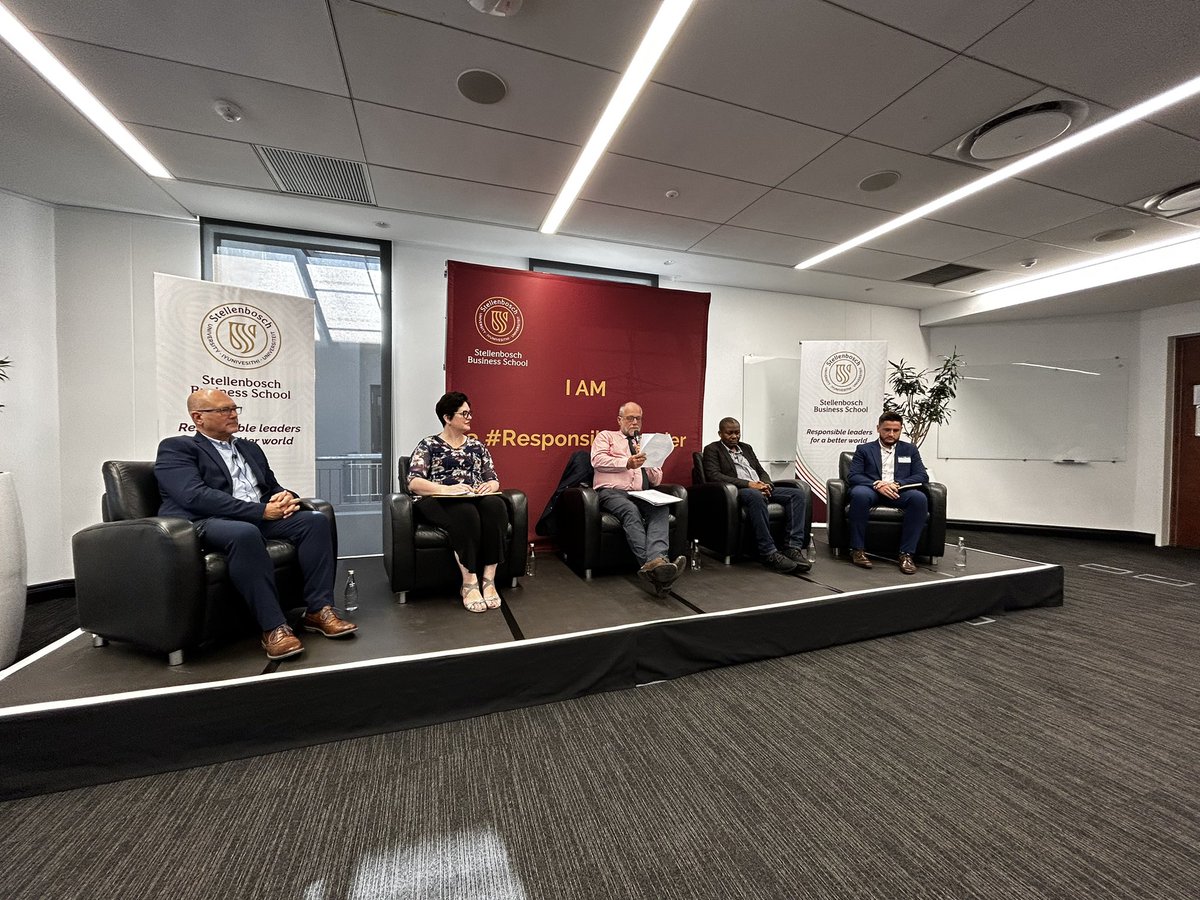 StellBusSchool's tweet photo. Prof Andre Roux, economist and Head of our Futures Studies programmes, introduces our expert speakers who will each contribute to unpacking last night’s national Budget Speech #LeadersAngle #BudgetSpeech2023 https://t.co/Wa2sMS86hF