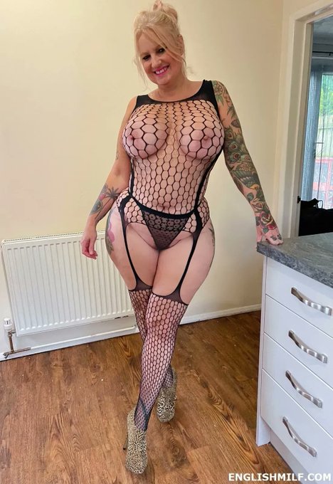 TW Pornstars - Daniella - English MILF ðŸ‡¬ðŸ‡§. Fotos y vÃ­deos de Twitter.