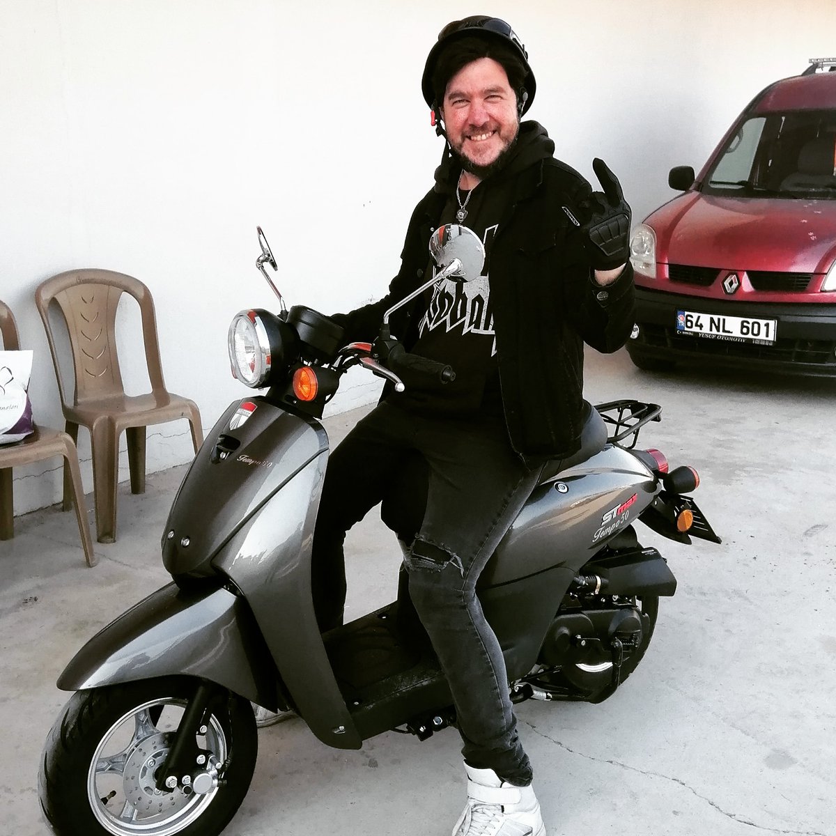 Motoooouuvv Benim Ev Kiraaaa 🤘🏻