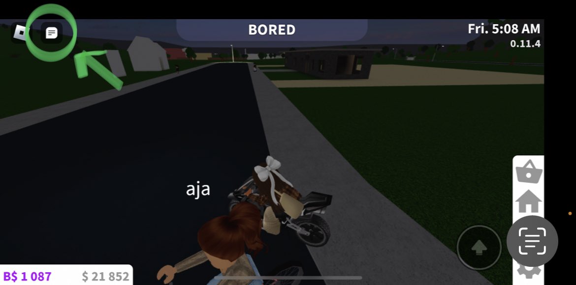 nikki7572003's tweet photo. Anyone else experiencing a glitch in bloxburg with the chat? If you teleport to work then it should work. But  am I the only one? https://t.co/TkfJnML0xP