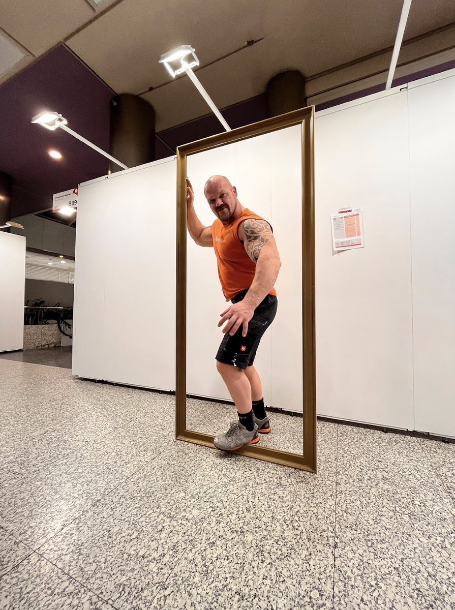 Piece of art
#madrid
#ArtFair #ArtFairs #ArtExhibition #ArtGallery #ContemporaryArt #FineArt #ArtLovers #ArtCollectors #ArtShow #ArtMarket #ArtScene #becauseinartwetrust