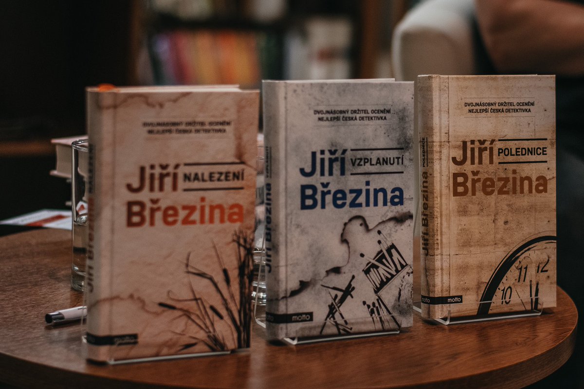Jiří Březina byl dalším hostem cyklu #potkejautora a bylo to parádní! #plzen #knihovna #svkpk