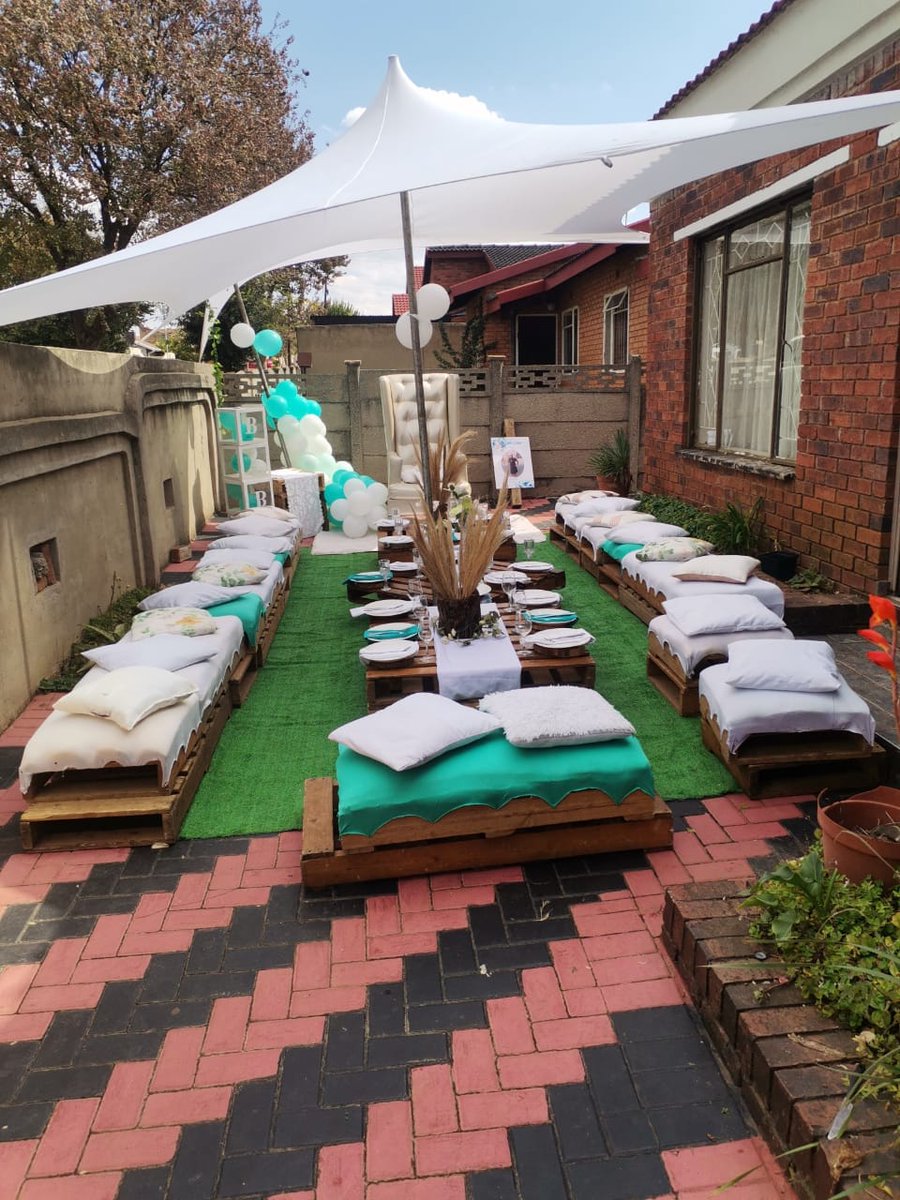tandmpalletsde1's tweet photo. Plaaet setup for your chilled parties for bookings contact 0836670563...We in Soweto
#FedupWithLoadshedding #Resign #RamaphosaMustGo #Checkpoint #eNCA #GirlTalkZA https://t.co/07sqI7hCVE