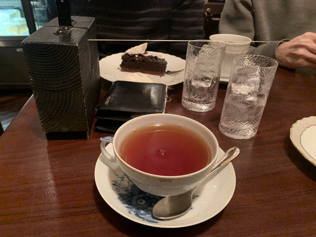 そういえば上げ忘れてた昨日のカフヱです
お仲間の鶴の一声で神保町に行って参りました 