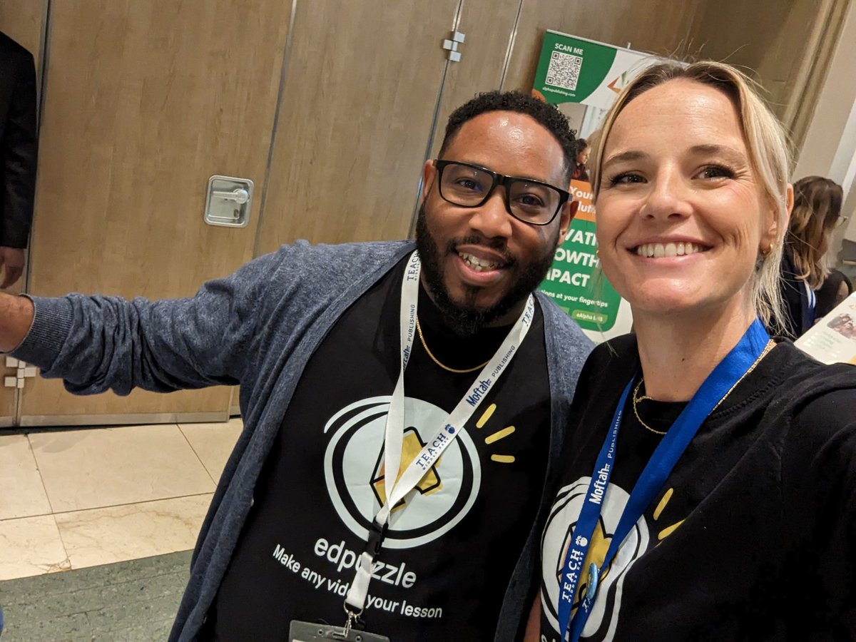 EdpuzzleVic's tweet photo. YASSSSSSS SHIRT BUDDIES! @edtechtai representing! https://t.co/UHewWuMbQK
