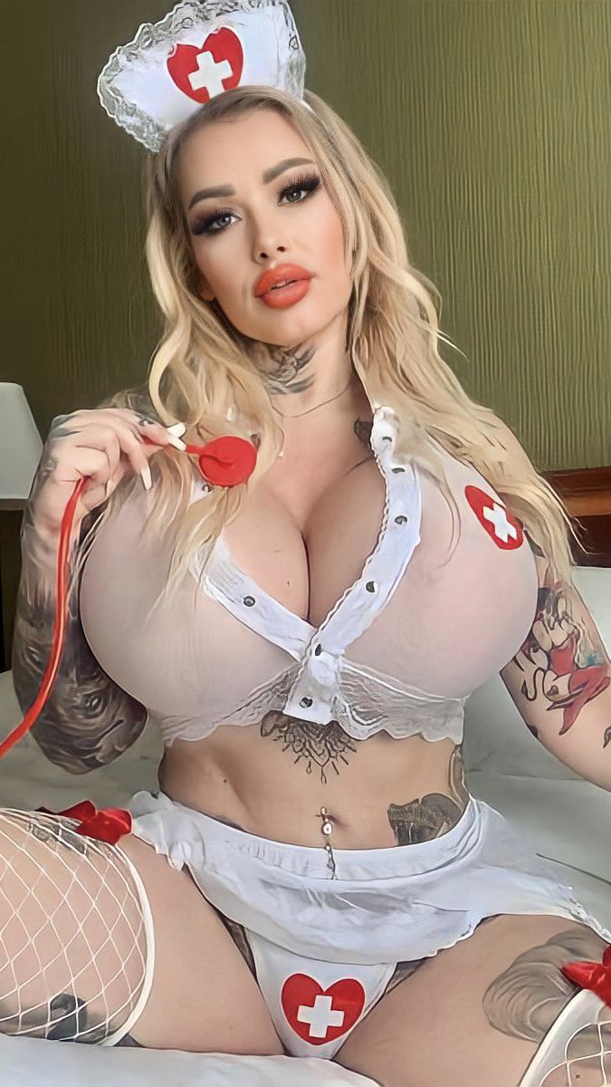 bigboobs on Twitter: "⭐️⭐️ @MsDezFraser Ⓜ️• msdezfraser"