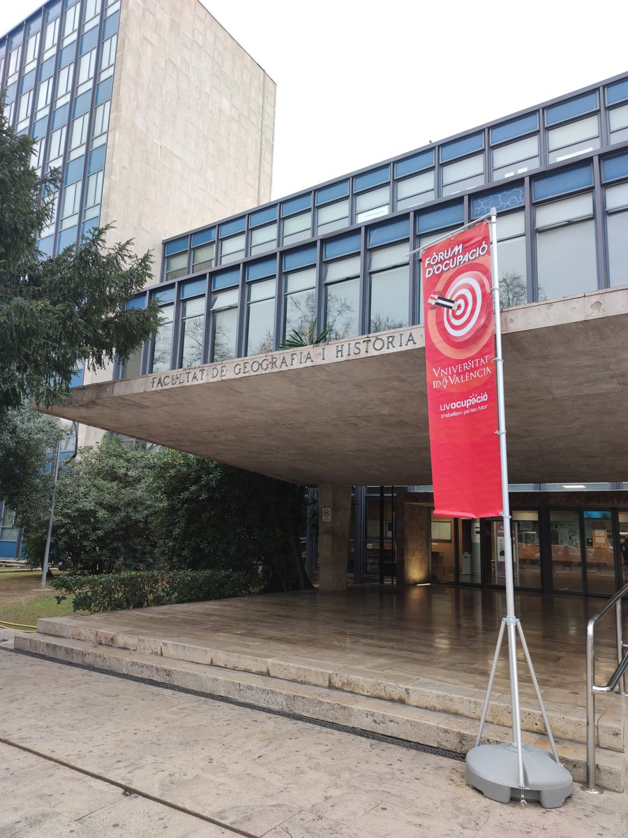 UVocupacio's tweet photo. 🎯En breu comencem amb el #FòrumOcupacióUV de @FacGeoiH!
💙T'esperem! https://t.co/X2SMWhMmnJ