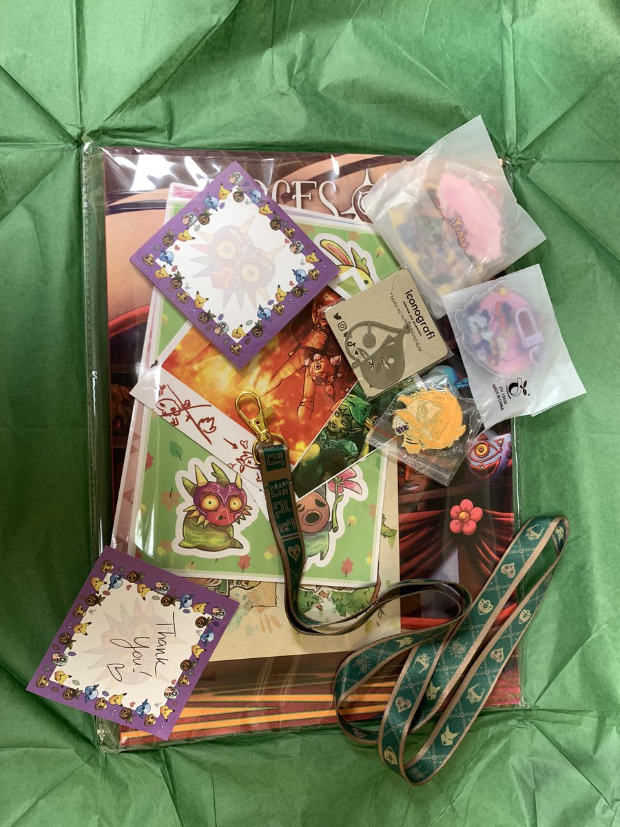 poxamillion's tweet photo. my @LoZmasquerade bundle came in and im so!!!!!! excited!!!! everything is so pretty i cant even 😭😭 https://t.co/dUiCiCxOzD