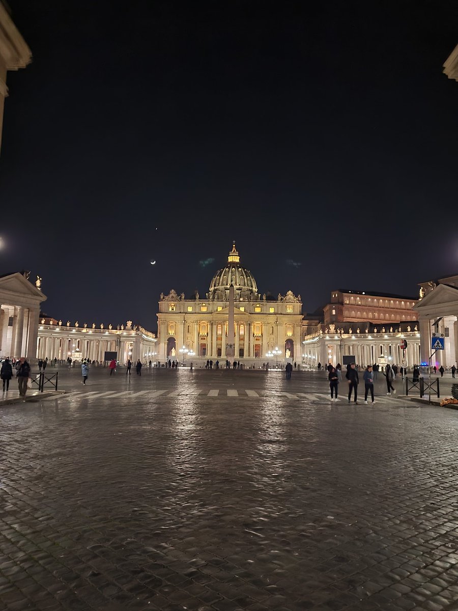 MrMLorne's tweet photo. Where better to spend Ash Wednesday, start #Lent2023 (one I will never forget) and start #BigLentWalk for @CAFOD @CAFODSchools as part of @StsPnP.
#ashtag #Rome https://t.co/fw5AwlsB4K