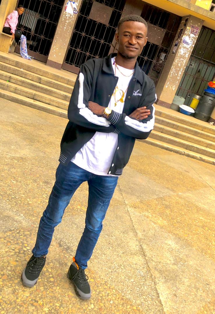 bilare_john's tweet image. Le monde tourne. 
L'aigle voit au-delà de l'Himalaya.