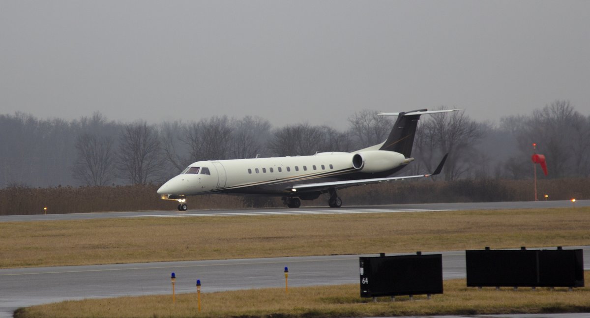 MMUAirport's tweet image. Escape this cold &amp;amp; wet winter weather by booking a flight out of Morristown Airport! Visit mmuair.com today and start planning your next getaway.
#aviation #generalaviation #flycharter #flyprivate #businessaviation #bizav