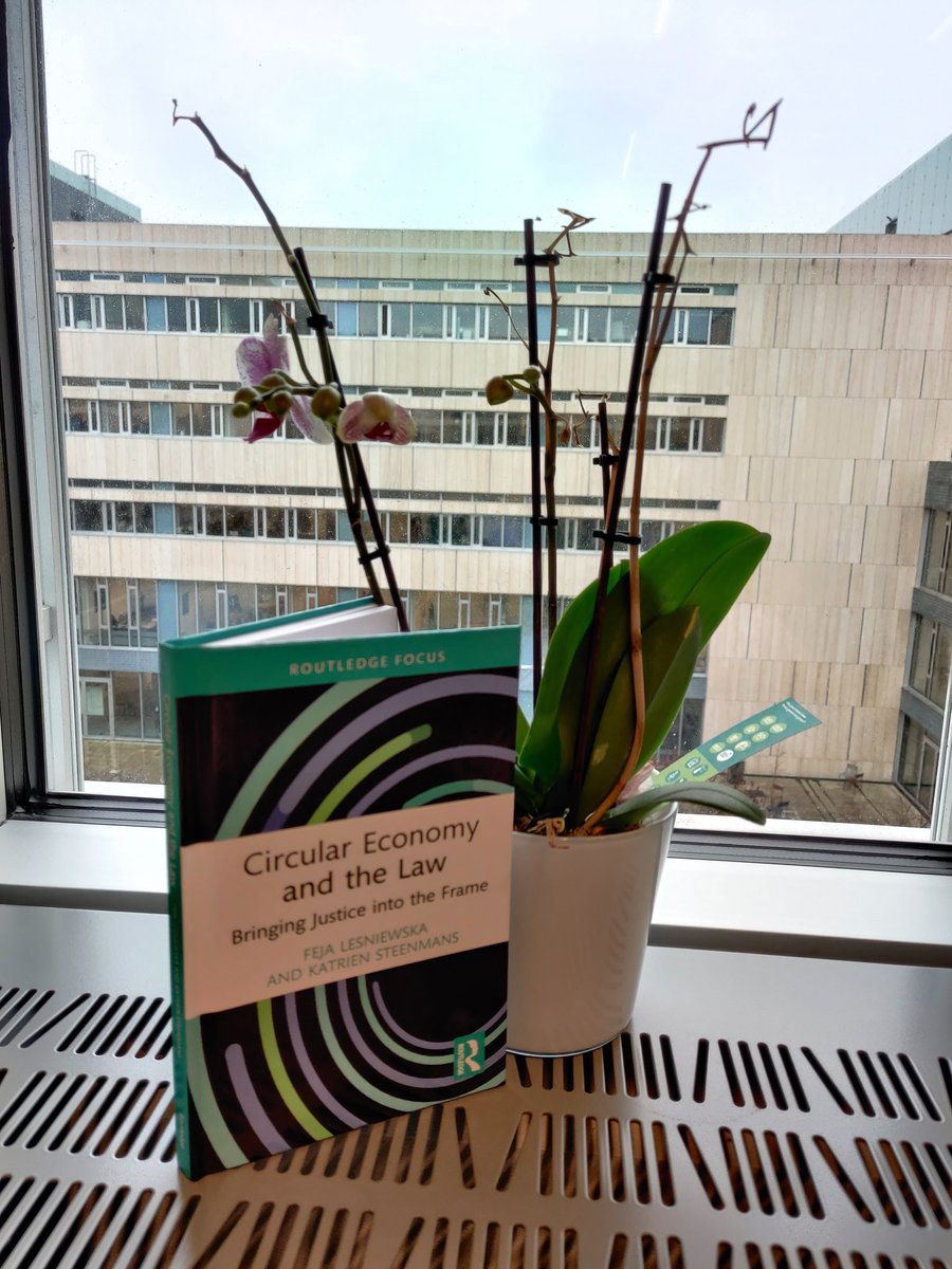 Katrien Steenmans (@steens88) on Twitter photo Within 6 months of first arriving at <a href="/cepri_law/">CEPRI - Centre for Private Governance</a> my welcome orchid has bloomed again! Apparently sign of happy orchid. Must be relief of having received this in tpost. Though more likely joy of regular homemade waffles, sourdough rolls, fastelavnsboller,... by talented colleagues Within 6 months of first arriving at <a href="/cepri_law/">CEPRI - Centre for Private Governance</a> my welcome orchid has bloomed again! Apparently sign of happy orchid. Must be relief of having received this in tpost. Though more likely joy of regular homemade waffles, sourdough rolls, fastelavnsboller,... by talented colleagues