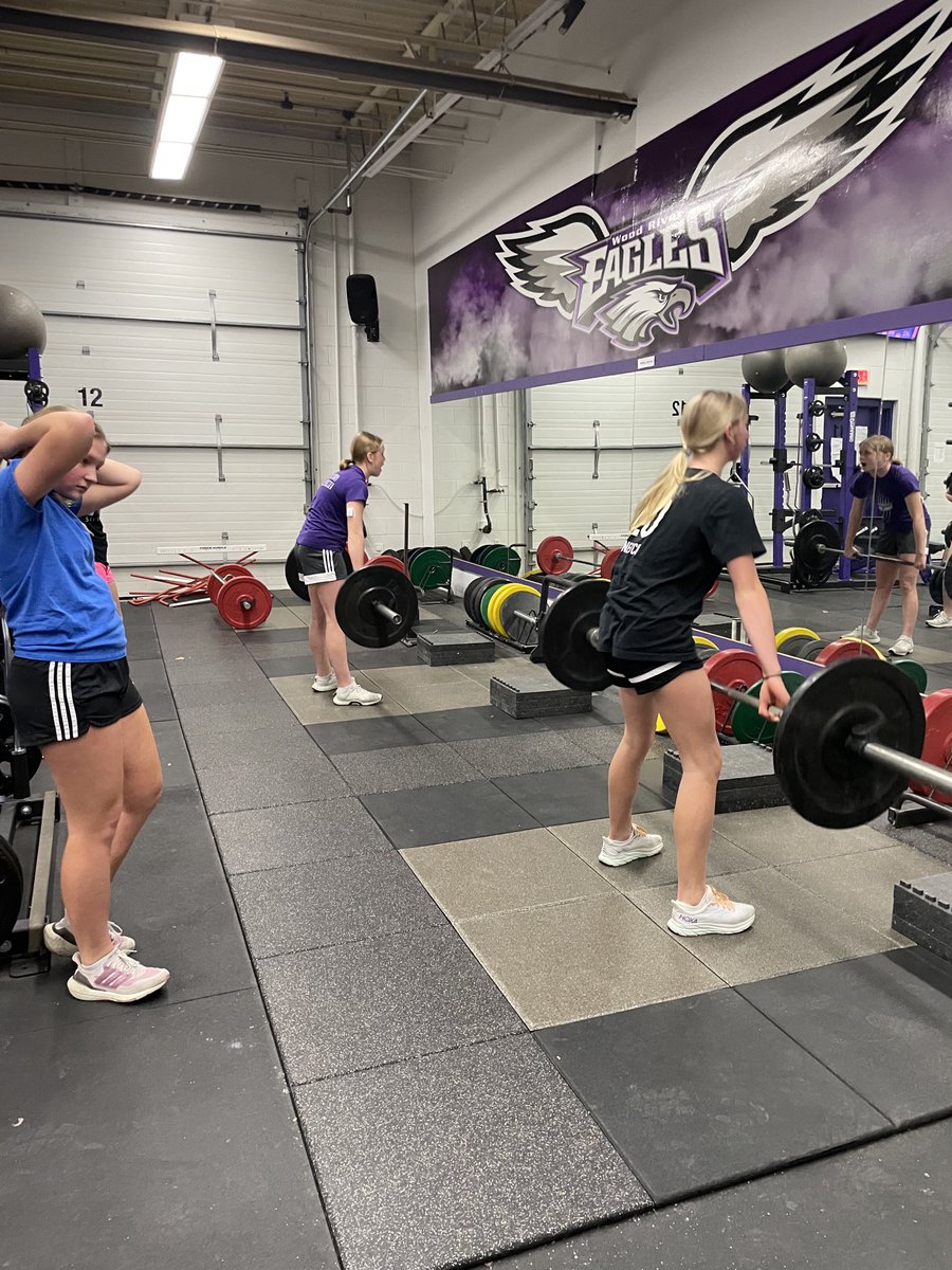 TrackWood's tweet photo. Best part of my day!  When kids come in early to workout when they don’t have to! https://t.co/hC9cB0yf0g