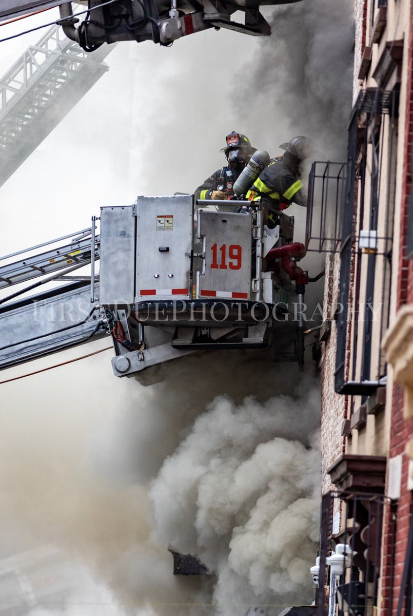 FirstDuePhotog's tweet photo. NEW GALLERY! Photos are up from Tues’ (2/21/23) 4th Alarm #fire in #Williamsburg #Brookyln. Fire started in a 1sty commercial lumberyard on #Hewes St. Click link for full gallery @ctfirephoto @fireengineering @FirehouseNews @fdny @UFANYC #fdny @NYCFireWire https://t.co/B0uCi7Bup9 https://t.co/jUYPuSLxaJ