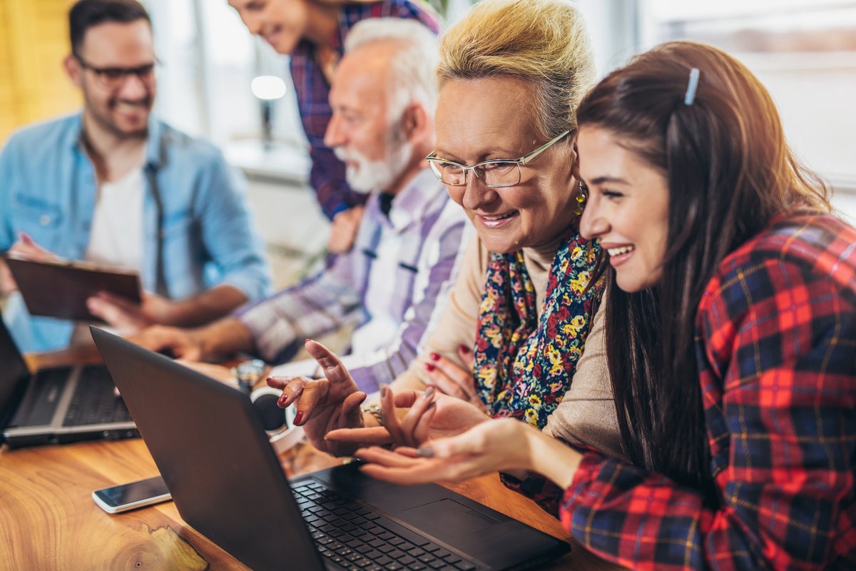 Calling all community groups and charities! 

If your organisation needs volunteers with digital or IT skills, we can help connect you with the right person from one of our member companies. 

Contact lauren.cunningham@bitcni.org.uk to find out more. 

#digital #volunteering