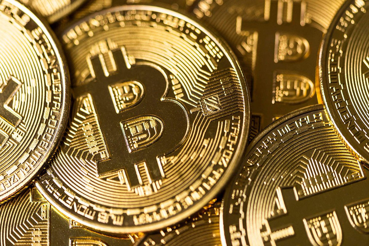 TheSilverMentor's tweet photo. Environ 18,5M de Bitcoin ont été extraits à ce jour, c'est à dire environ 89% des Bitcoins en circuation. #BitcoinSupply #ScarceAsset https://t.co/rXW5jKThZh