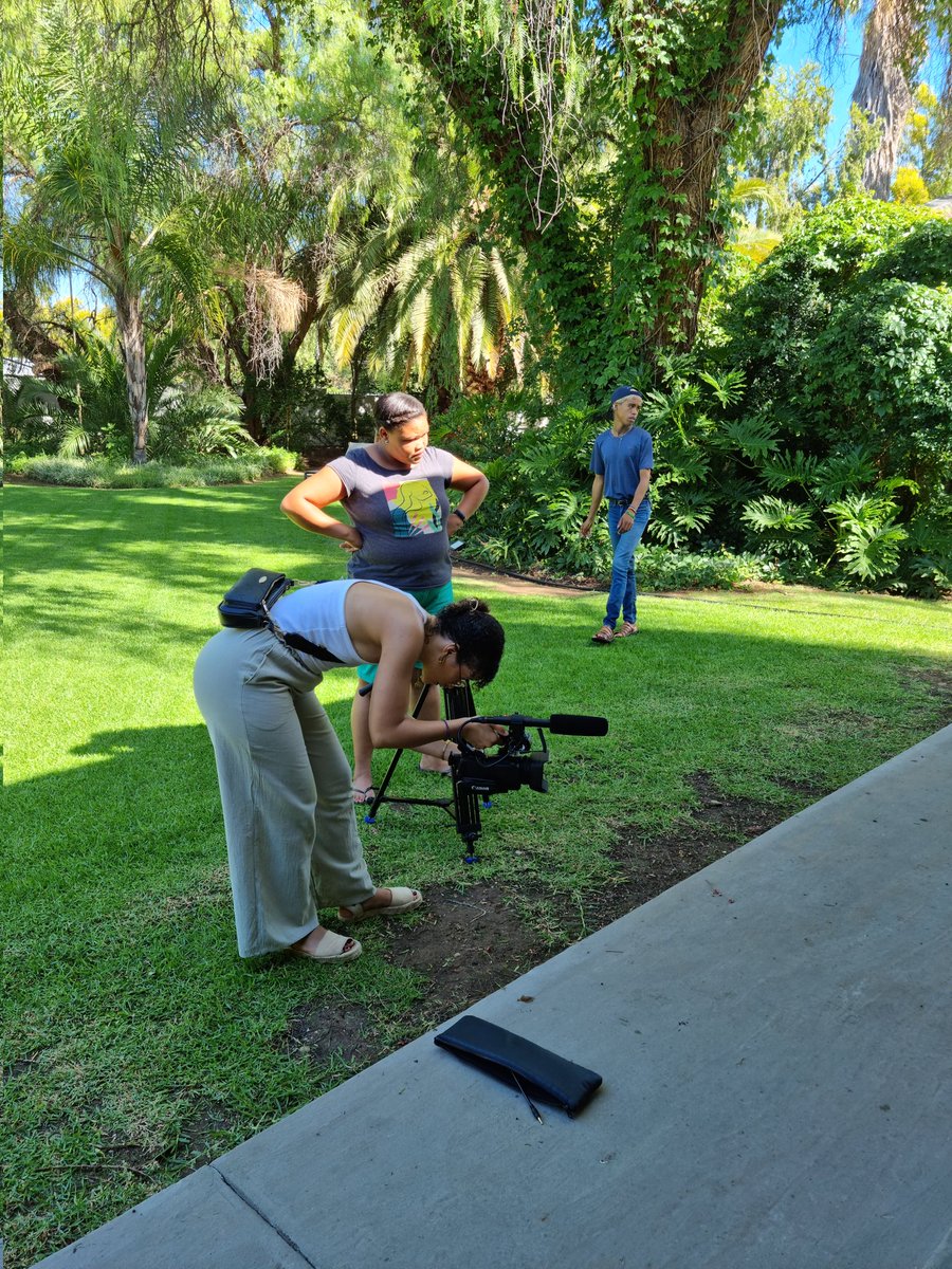 NosindisoM's tweet photo. Capacity Building, Skills Transfer &amp; Economic Justice. Youth of Calitzdorp using camera eqquipment learning to tell stories from their communities. An @_IJR_  and @UWConline partnership. https://t.co/mCdGuIBTDv