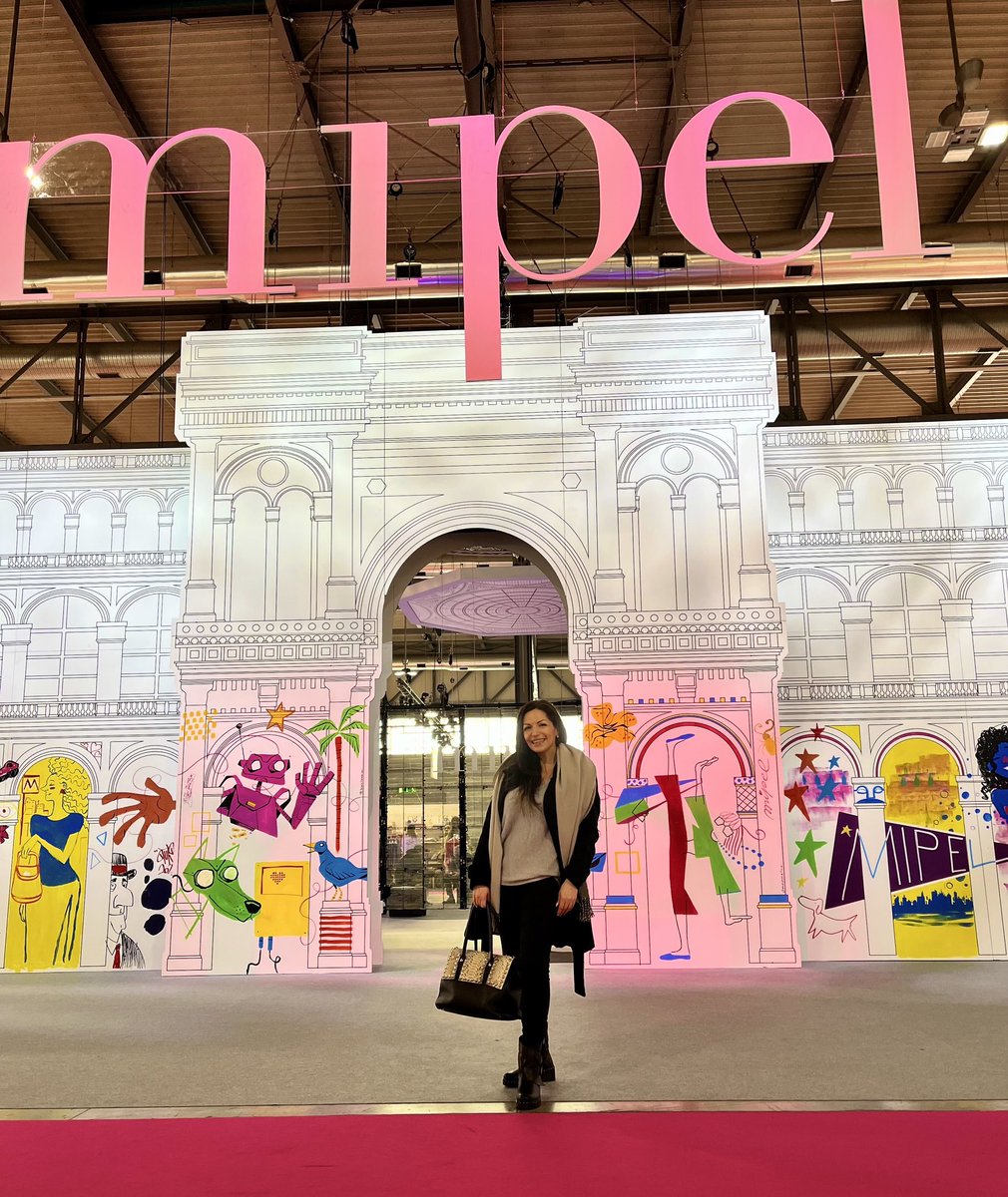 iredreamer_dj's tweet photo. What a fantastic emotion for me to be able to come back to visit one of my favorite exhibitions ever MICAM &amp; MIPEL with our super top Made in Italy 🇮🇹👢👜❤️
I’m so happy, grateful and full of positive energy! 🙏🏻😍🙌🏻🤞🏻🎵🌟💖🍀

#iredreamer #micam #mipel #madeinitaly #Milano #MFW https://t.co/5PUFIjmlYy