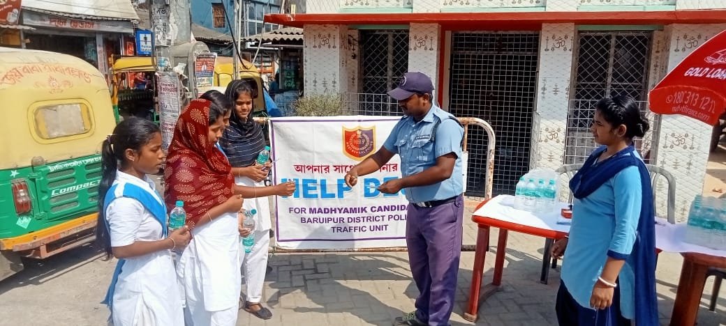 Today SP Baruipur PD, other senior officers &amp; all Units in Charge visited a few Madhyamik Examination venues &amp; interacted with students and guardians on the first day of the Madhyamik Examination'23. 
m.facebook.com/story.php?stor…